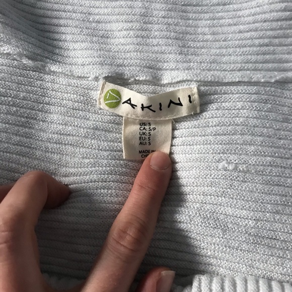 Scrunch Turtleneck Sweater - Picture 3 of 9